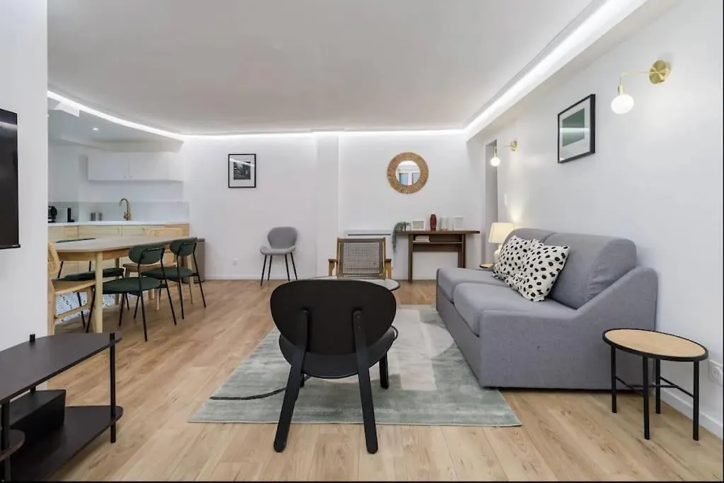 Spacious In Opera With 3bdr For 6pax Párizs